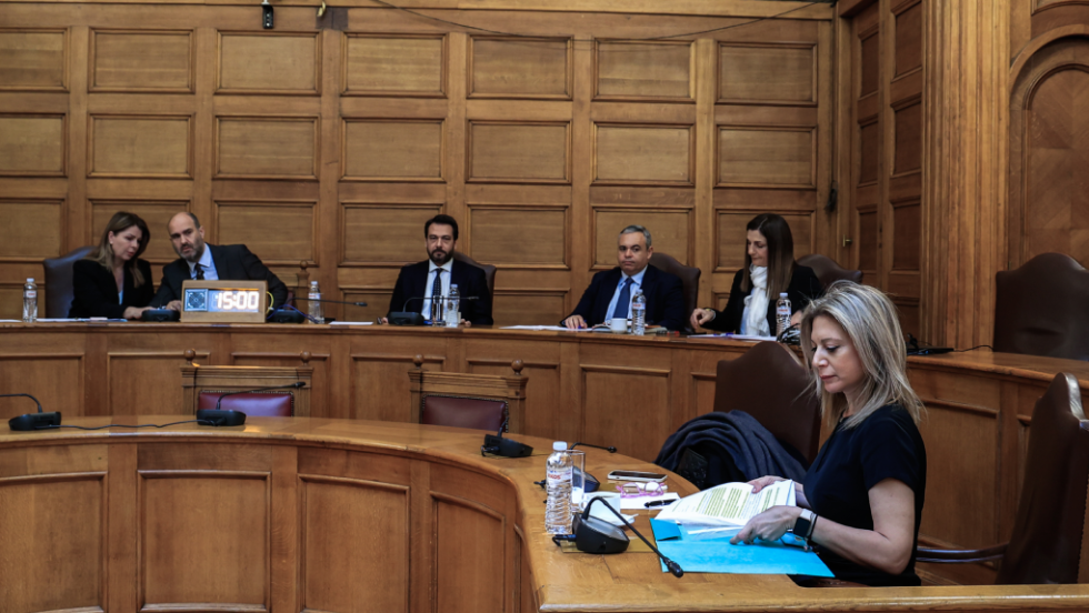 Η Μαρία Καρυστιανού καταθέτει στην εξεταστική για τα Τέμπη